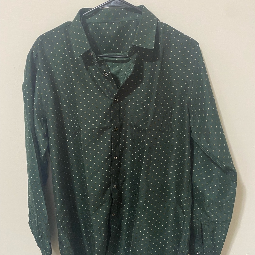 Green w/yellow dots long sleeve button up shirt